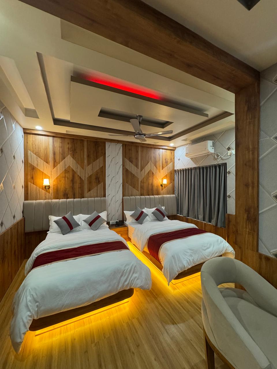 Hotel Bella - Bedroom