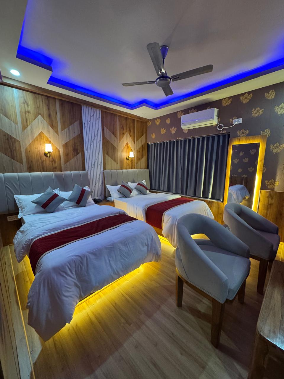 Suite Room with jacuzzi at Hotel Bella Cafe, Damak